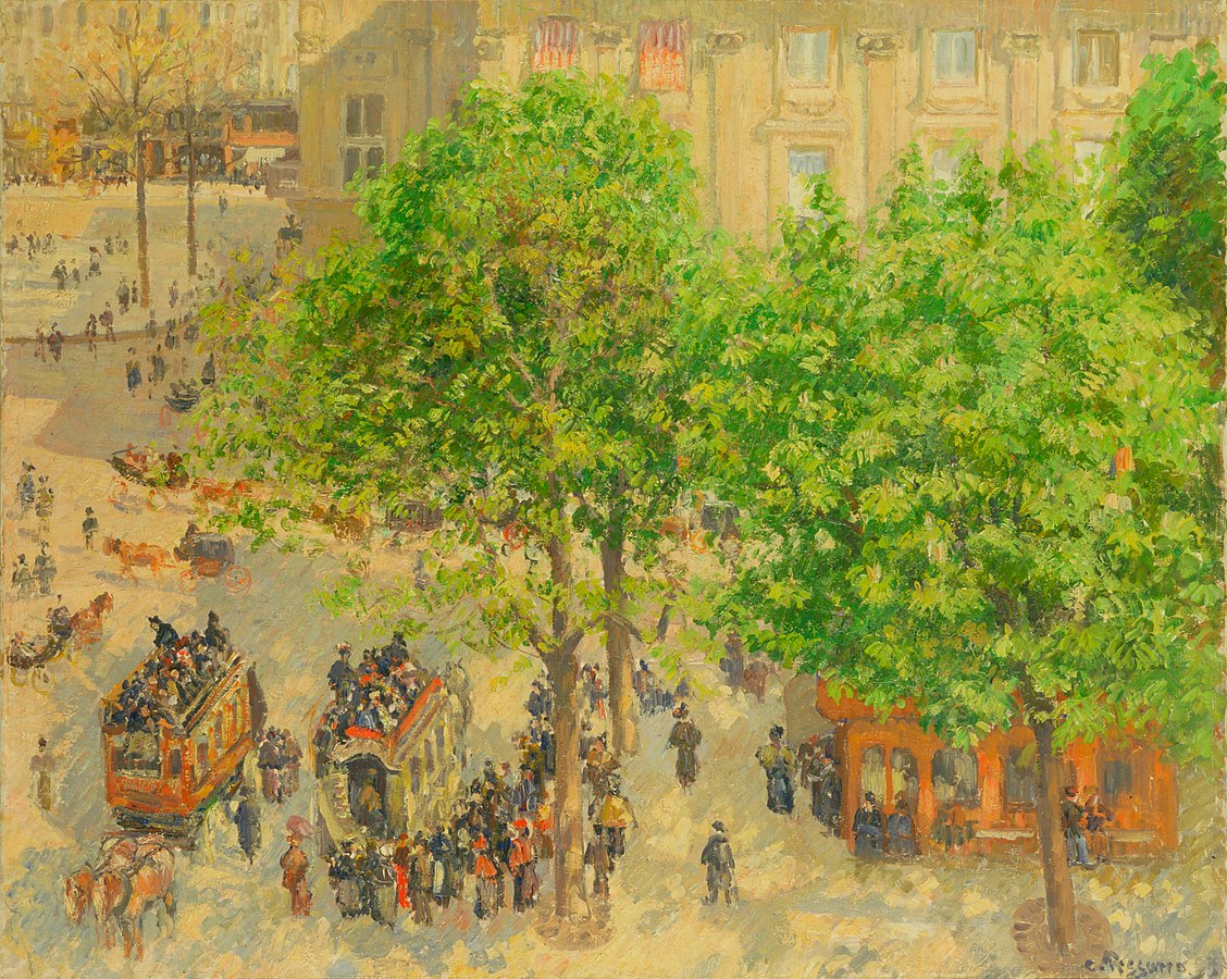 1128px Camille Pissarro Place du Théâtre Français printemps