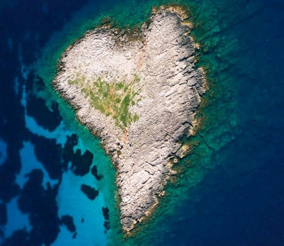 messinia island heart
