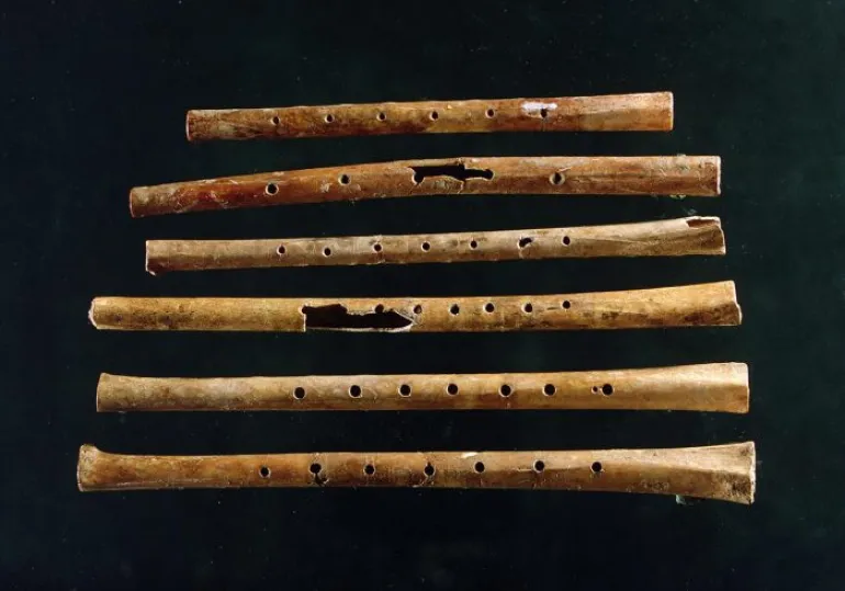 Ακούστε το παλαιότερο μουσικό όργανο στον πλανήτη, 1 φλάουτο 9.000 ετών