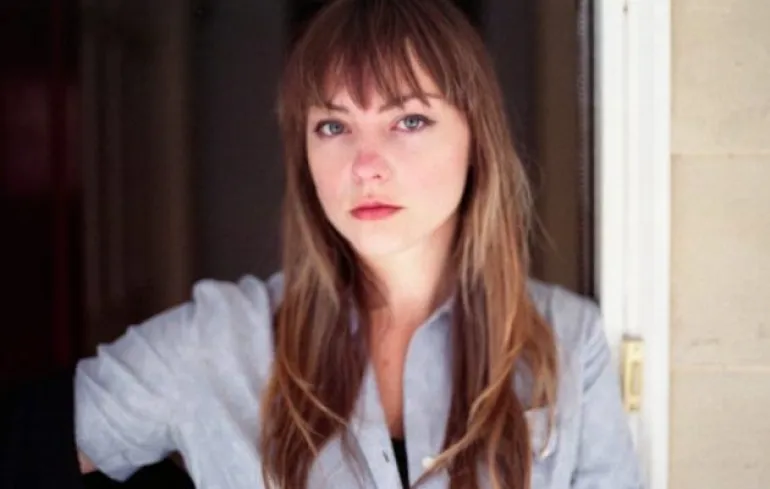 Angel Olsen - Fly On Your Wall