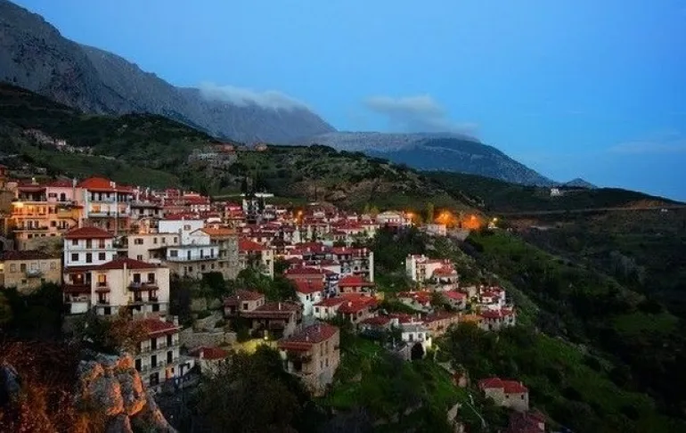 Ένα ταξίδι στα πιο όμορφα ελληνικά χωριά...