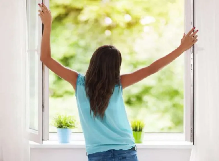 Πώς να βελτιώσετε την ποιότητα του αέρα στο σπίτι σας...