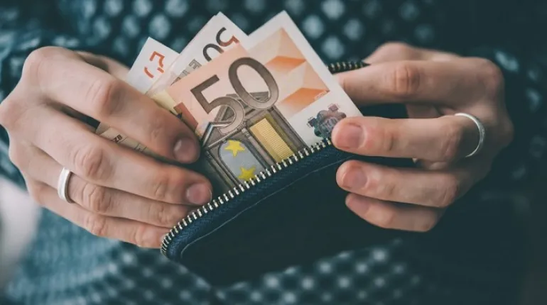 Κοινωνικό μέρισμα : Οι 48 κρίσιμες ερωτήσεις – απαντήσεις για να κάνετε την αίτηση Κοινωνικό μέρισμα : Οι 48 κρίσιμες ερωτήσεις – απαντήσεις για να κάνετε την αίτηση