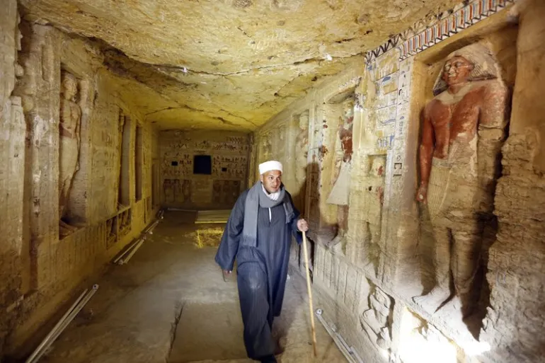 Βρέθηκε άθικτος τάφος στην Αίγυπτο ηλικίας 4.400 ετών