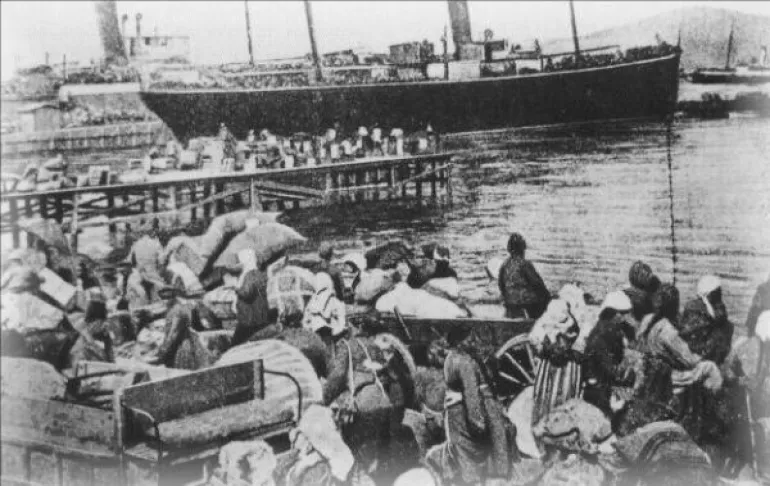 Ένα χαμένο άγνωστο φιλμ: Πρόσφυγες του 1922 στη Σμύρνη