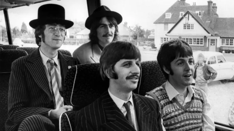 Magical Mystery Tour - Beatles, έγινε 53 ετών!
