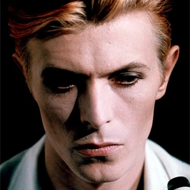 Τα άλμπουμ του David Bowie σαρώνουν στο i-tunes 