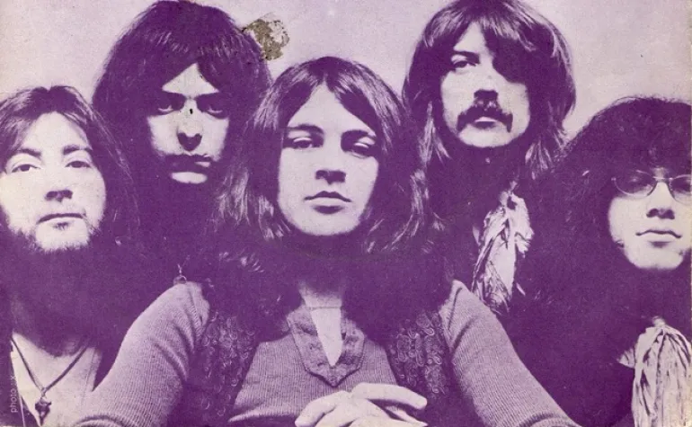 Από που έκλεψαν οι Deep Purple την εισαγωγή του Smoke On The Water 