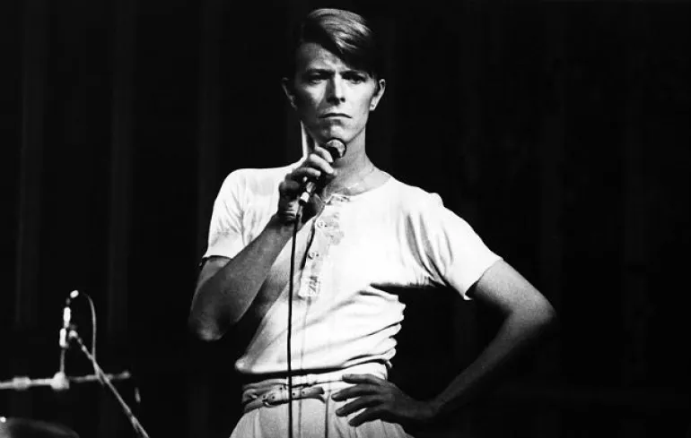 David Bowie καθημερινά δεν λείπει από 'το ραδιόφωνο 'μας'