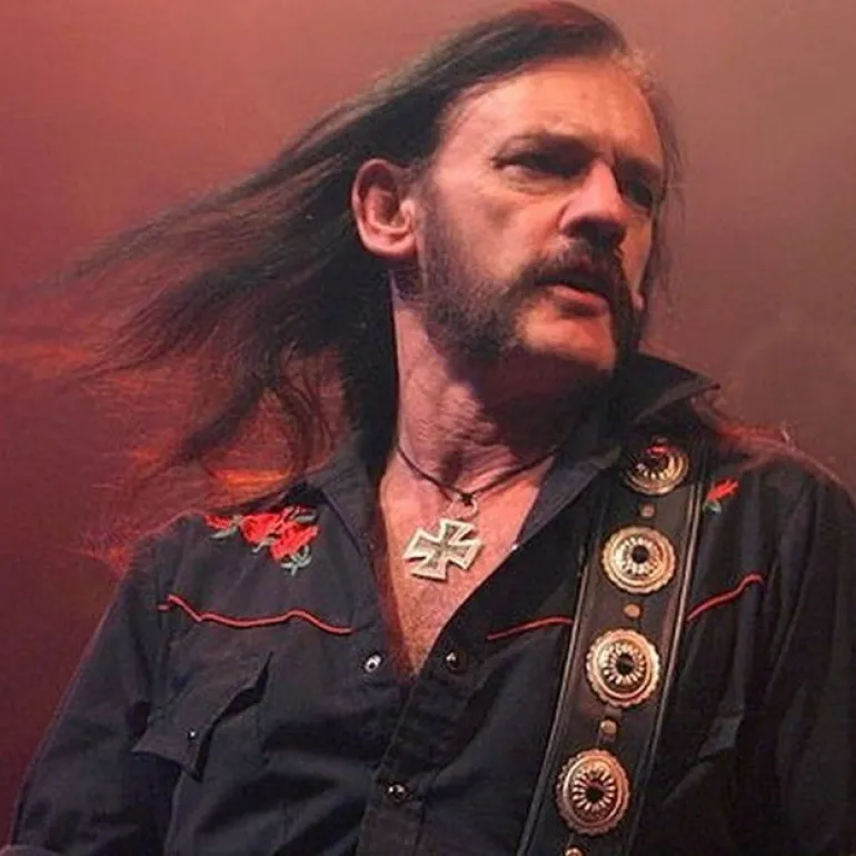 Lemmy τελικά αποδεκτός και στα σαλόνια