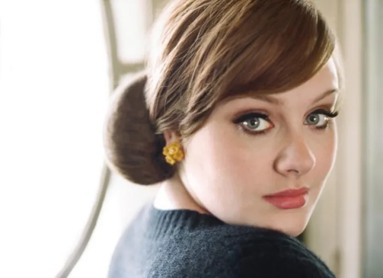 To Hello της Adele σε 25 διαφορετικά είδη ερμηνείας