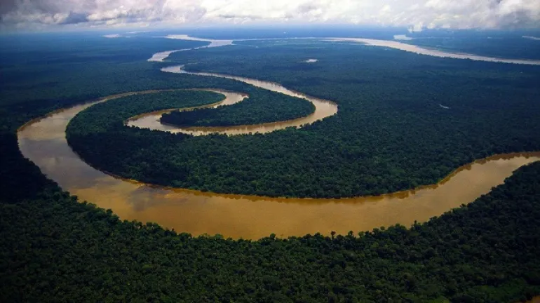Οι 12 πιο εντυπωσιακοί ποταμοί στον πλανήτη...