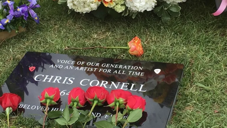 Αστέρια του ροκ στην κηδεία του Chris Cornell
