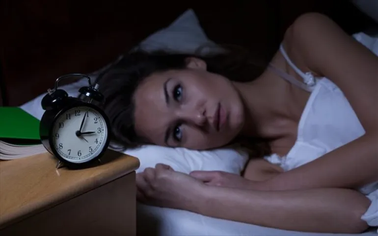 Η έλλειψη ύπνου αδυνατίζει τη μνήμη και παχαίνει το σώμα