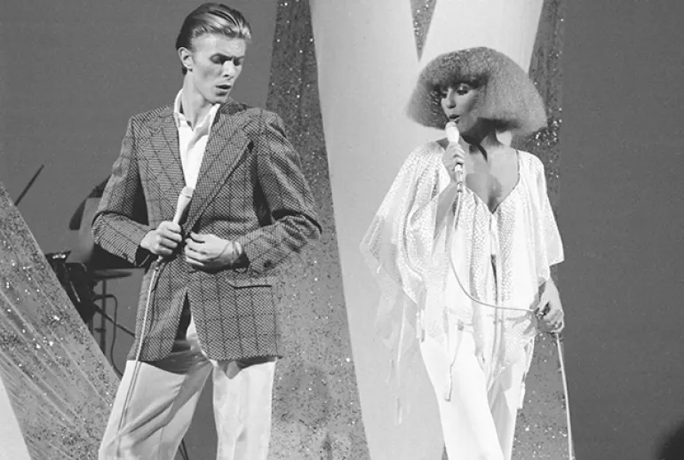 1975 David Bowie & Cher σε εκπληκτικό Medley