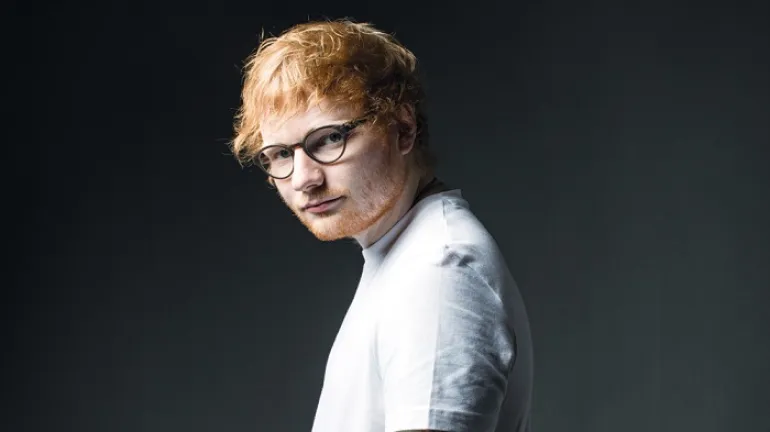 Ο Ed Sheeran πληρώνει περισσότερους φόρους από την Αmazon και τα Starbucks