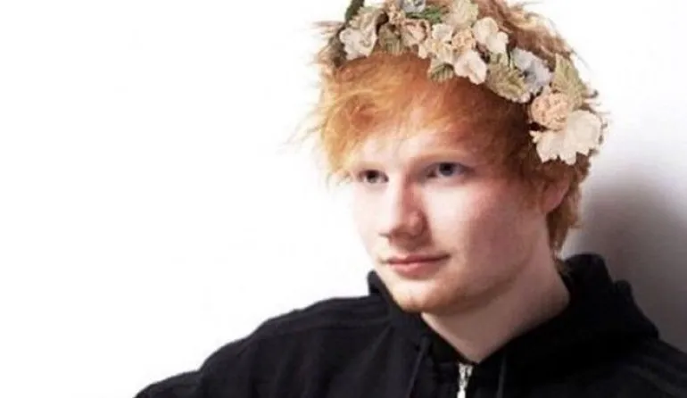 O Ed Sheeran κουρελιάζει την ιστορία των Charts
