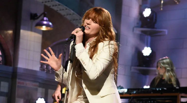 Florence + the Machine στο Saturday Night Fever