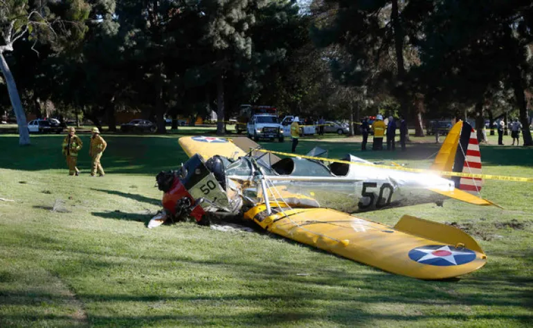 Tραυματίστηκε ο Harrison Ford σε αεροπορικό ατύχημα