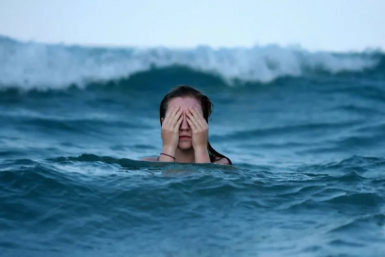 Η θεραπεία για όλα είναι το αλμυρό νερό: Ιδρώτας, δάκρυα και θάλασσα Η θεραπεία για όλα είναι το αλμυρό νερό: Ιδρώτας, δάκρυα και θάλασσα