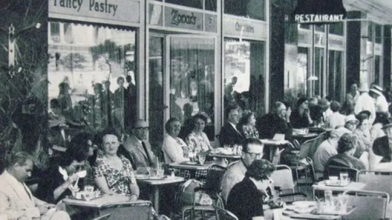 Τα στέκια των λογοτεχνών στα ιστορικά καφενεία της Αθήνας