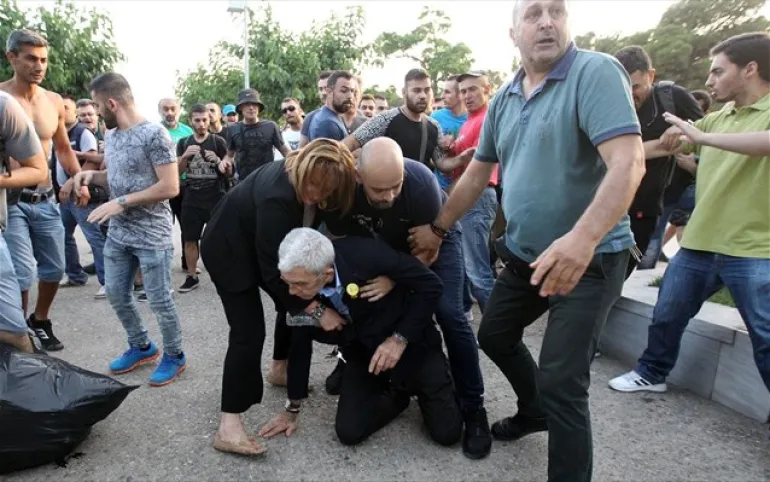 Απρόκλητη επίθεση στον δήμαρχο Θεσσαλονίκης Γ. Μπουτάρη