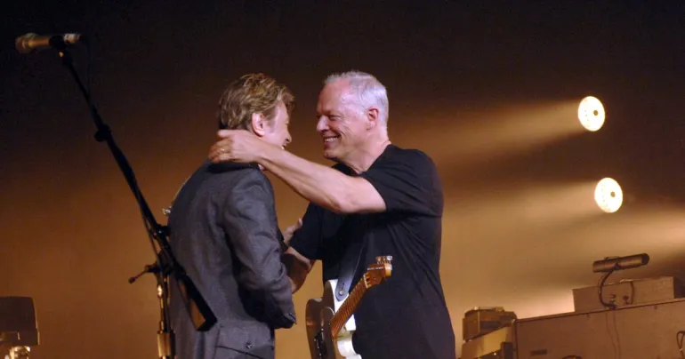 Arnold Layne-David Bowie, David Gilmour
