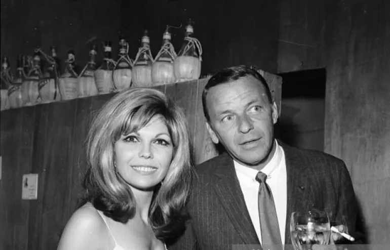  Something Stupid-Frank & Nancy Sinatra 