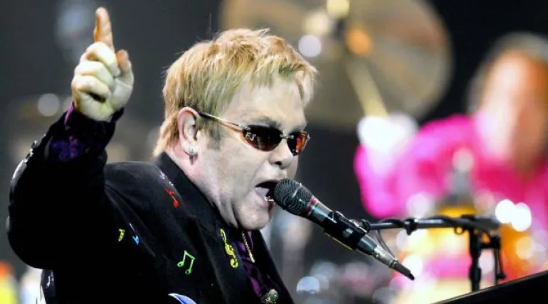 Απίστευτος Elton John στο Kingsman