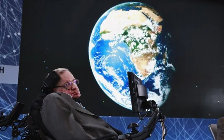 Στήβεν  Χόκινγκ: Η «απόδραση» από τη Γη αναγκαία για την επιβίωση της ανθρωπότητας
