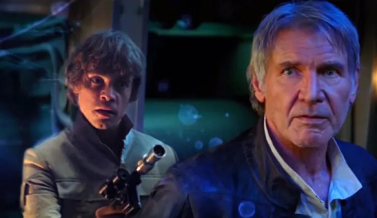 Ένα trailer του Force Awakens μαζί με τον Skywalker...