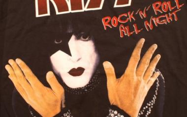 46 χρόνια μετά - Rock and Roll All Nite - Kiss