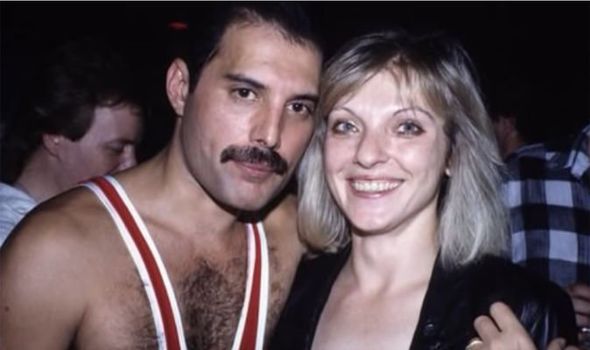 Freddie Mercury and Mary Austin 1189675