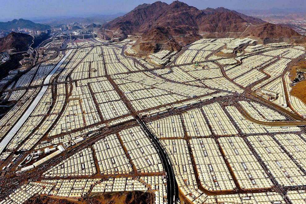 aerial photography mecca hadj tent city