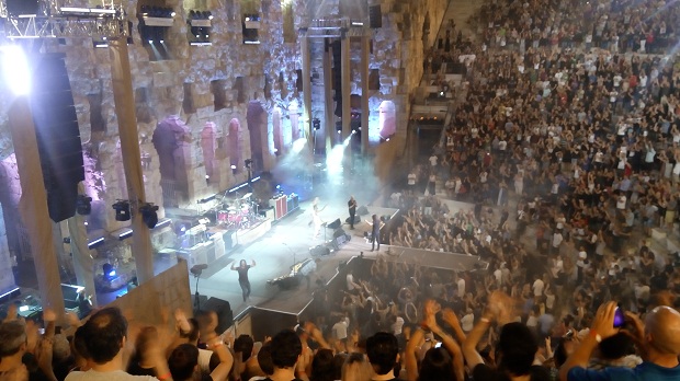 foo fighters athina 2