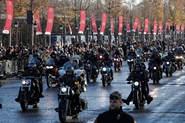 Χιλιάδες Γάλλοι στην κηδεία του Johnny Hallyday