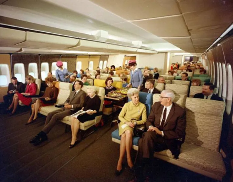 Τα ταξίδια με αεροπλάνο ήταν κάτι περισσότερο από πολυτελή τη δεκαετία του ’70 