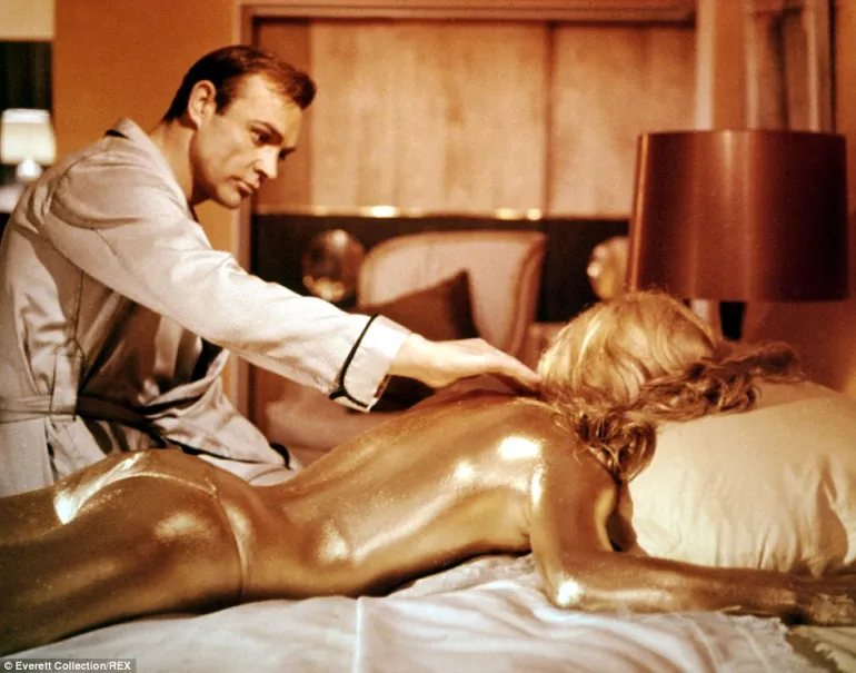 Goldfinger-Shirley Bassey (1965)