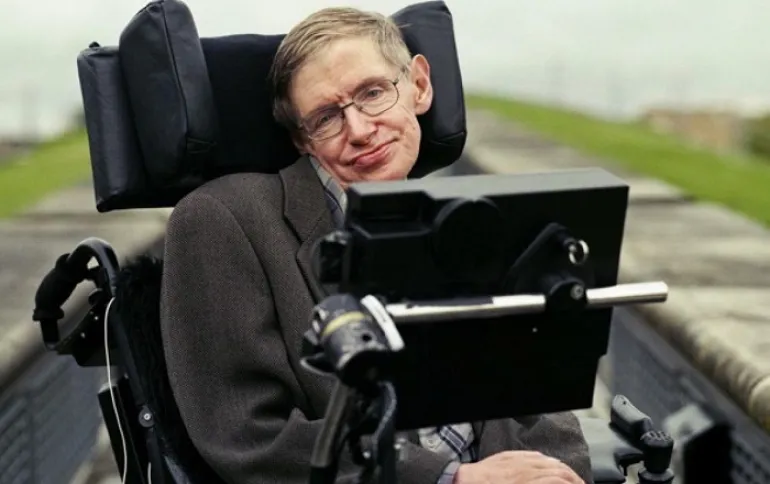 Stephen Hawking: Να θυμάστε να κοιτάτε επάνω στα αστέρια και όχι κάτω στα πόδια σας.