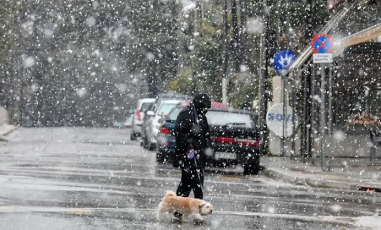 Ραγδαία επιδείνωση με πτώση της θερμοκρασίας και χιόνια ακόμη και στην Αθήνα