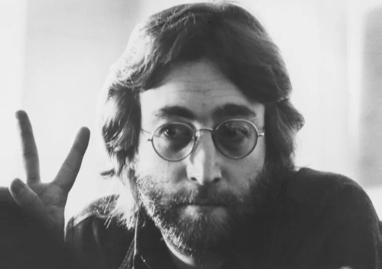 Γιάννης Πετρίδης: O John Lennon είναι από αυτούς που μου άλλαξαν την ζωή