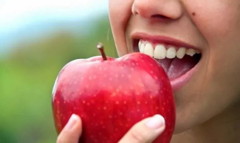 Τα 5 πιο σημαντικά οφέλη που έχουν τα μήλα στον οργανισμό μας