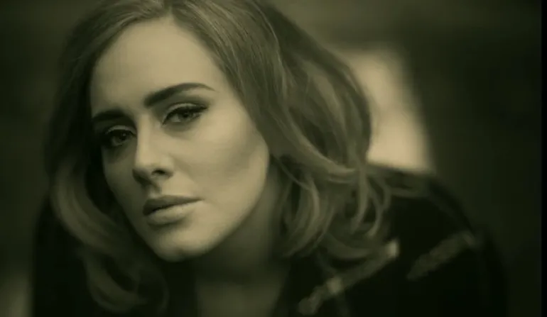 Ρεκόρ, 750000 σε 3 μέρες το Hello της Adele