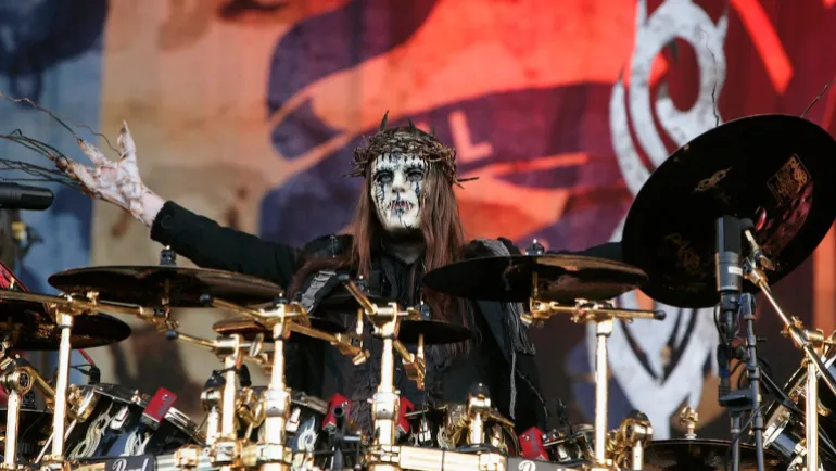 Πέθανε ξαφνικά 46 ετών ο Joey Jordison, πρώην ντράμερ των  Slipknot 