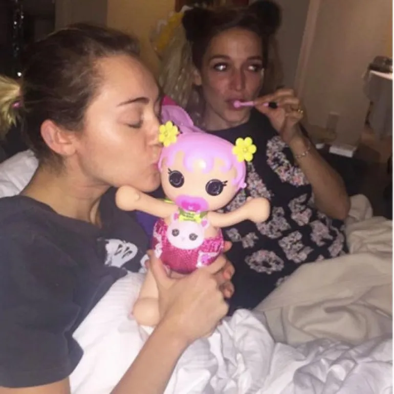 Η Miley Cyrus και οι περίεργες αναρτήσεις της στο instagram