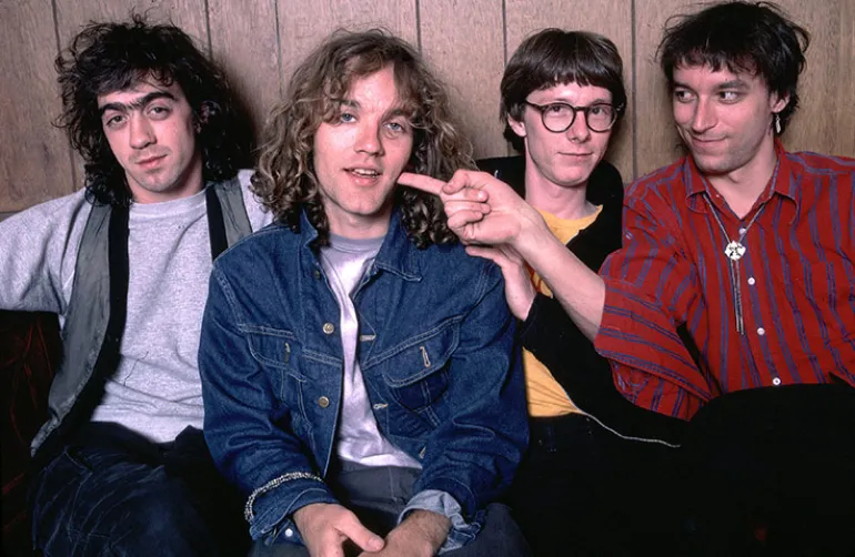 Everybody Hurts-R.E.M. το τραγούδι των ημερών, όλοι είμαστε πληγωμένοι