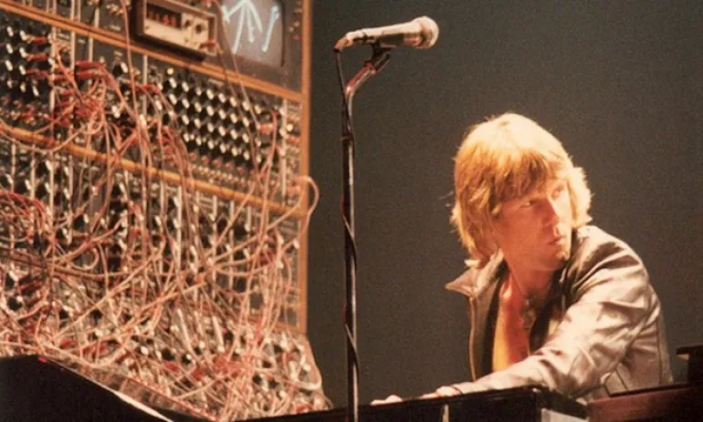 14 synthesizers που διαμόρφωσαν την μουσική σήμερα...