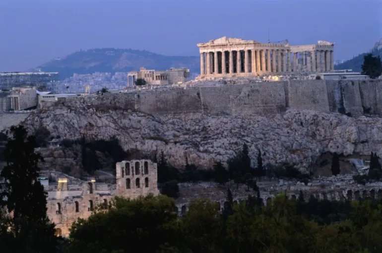 Reuters: Η κλιματική αλλαγή απειλεί την Ακρόπολη και άλλα αρχαία μνημεία