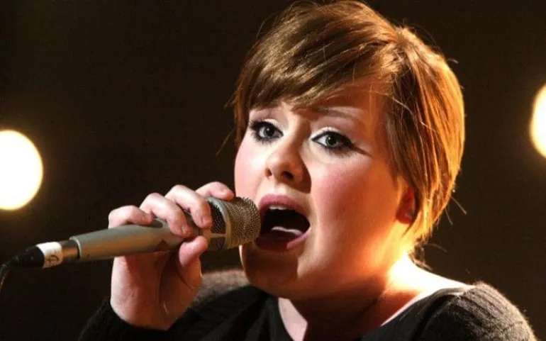 Adele: Η δισκογραφία είναι μια παγίδα θανάτου