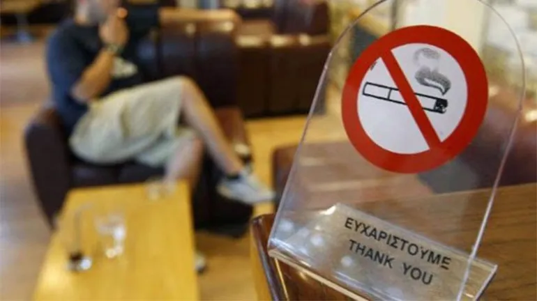 Αντικαπνιστικός νόμος: Θα λυγίσουν οι καπνιστές;